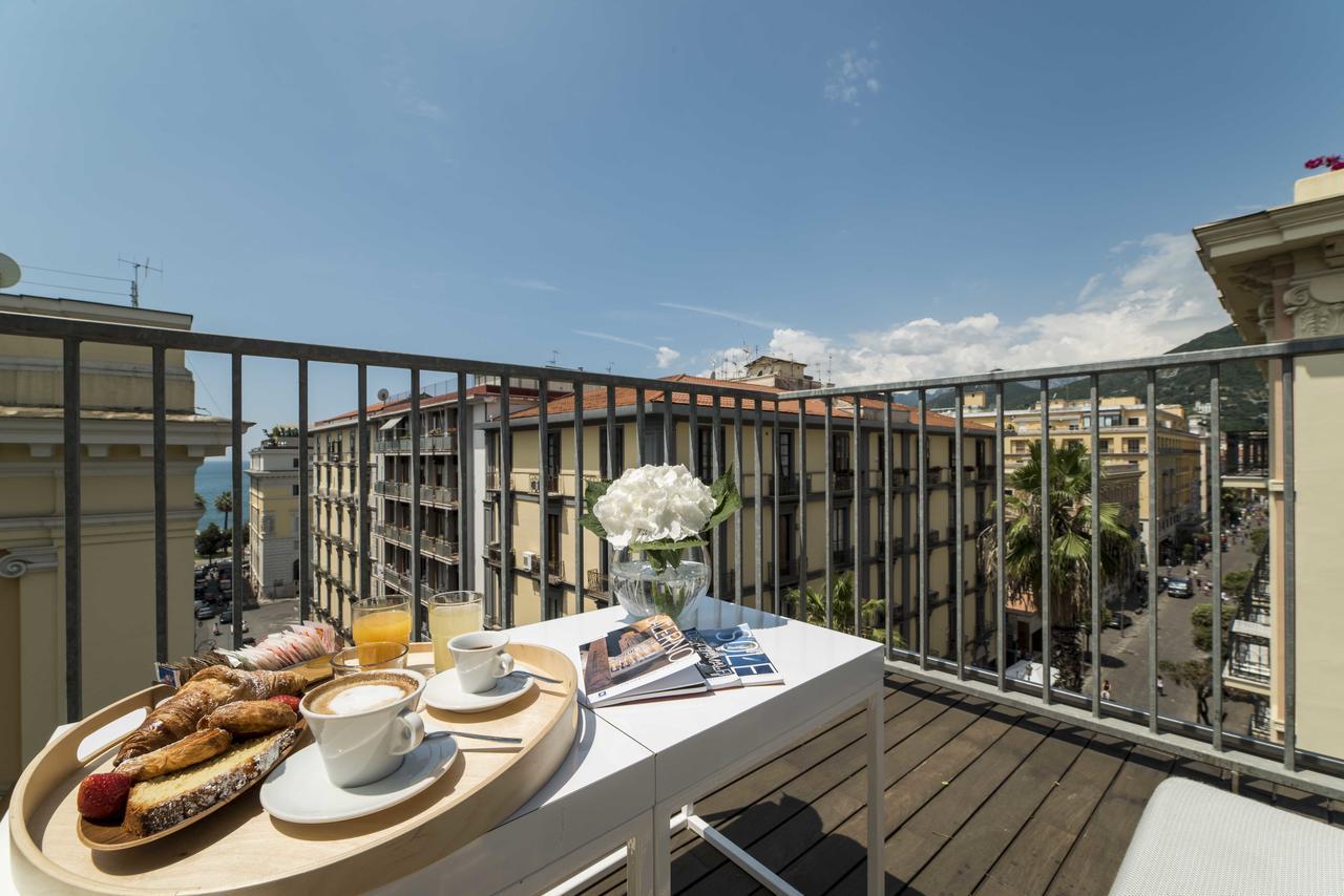 Hotel Montestella Salerno Esterno foto