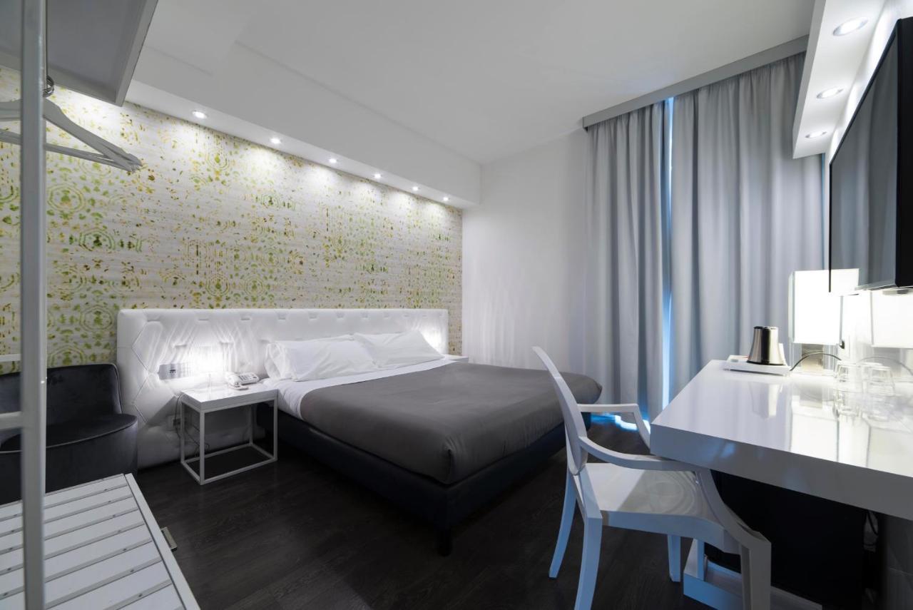 Hotel Montestella Salerno Esterno foto